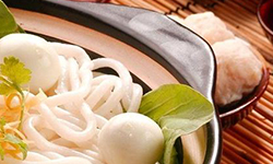 米线加盟之过桥米线的传说