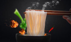 米线加盟小本投资开店，云南十秒到过桥米线带你致富！