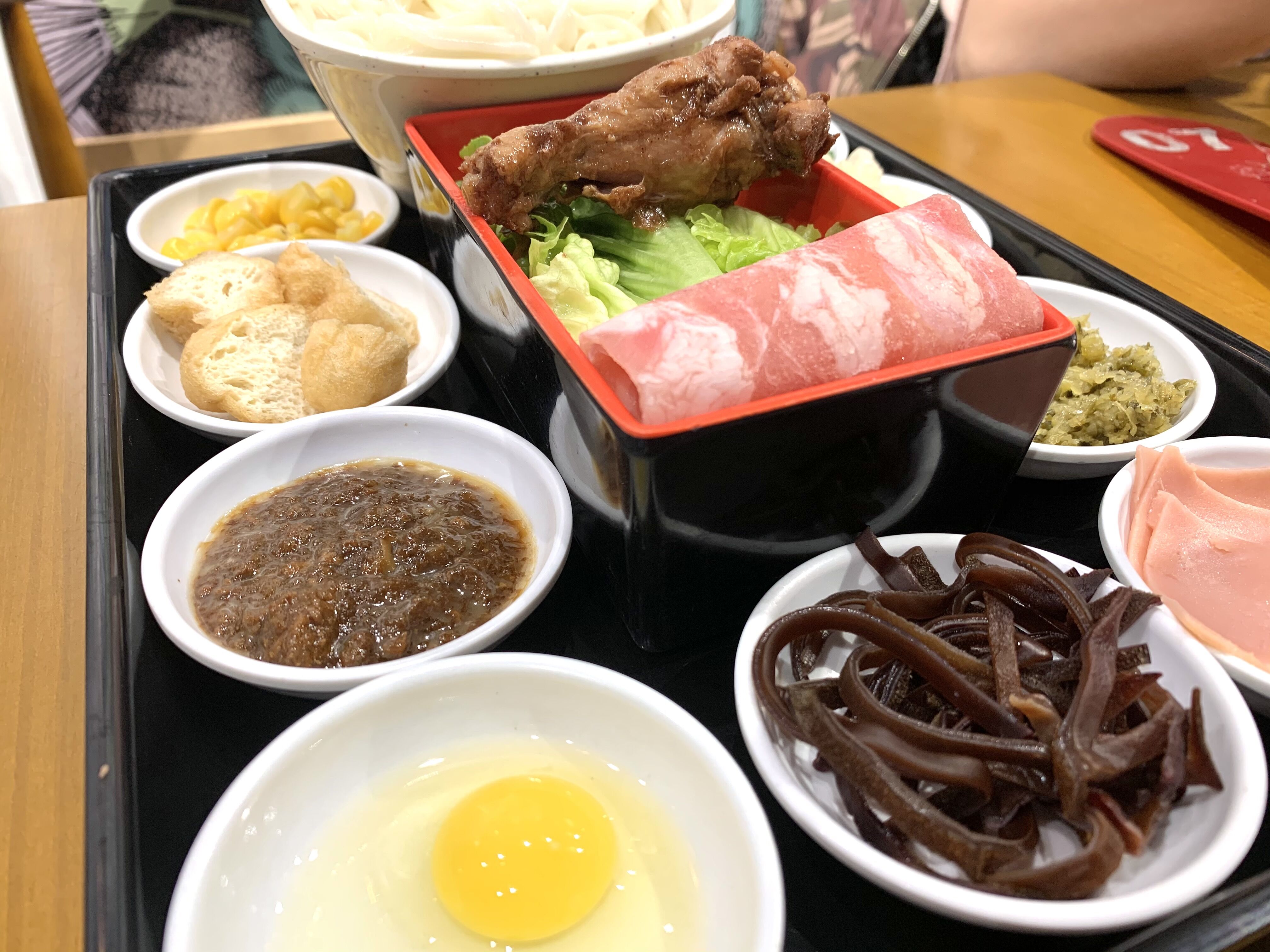 圆十秒到过桥米线